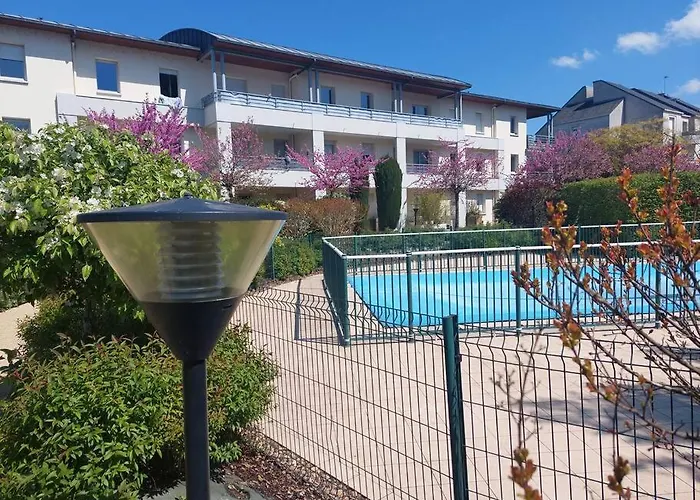 Appartement 65 M² Avec Piscine.