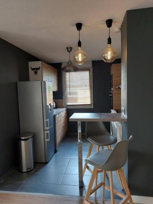 Appartamento 65 M² Avec Piscine. Tours